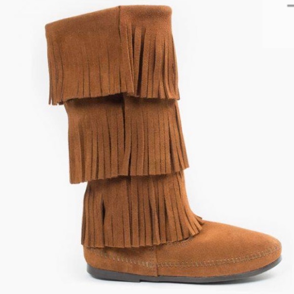 Minnetonka Shoes - Minnetonka Boots